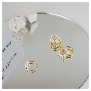 妙珍珠与金属双圈环绕造型耳环女耳扣简约设计ins复古系列