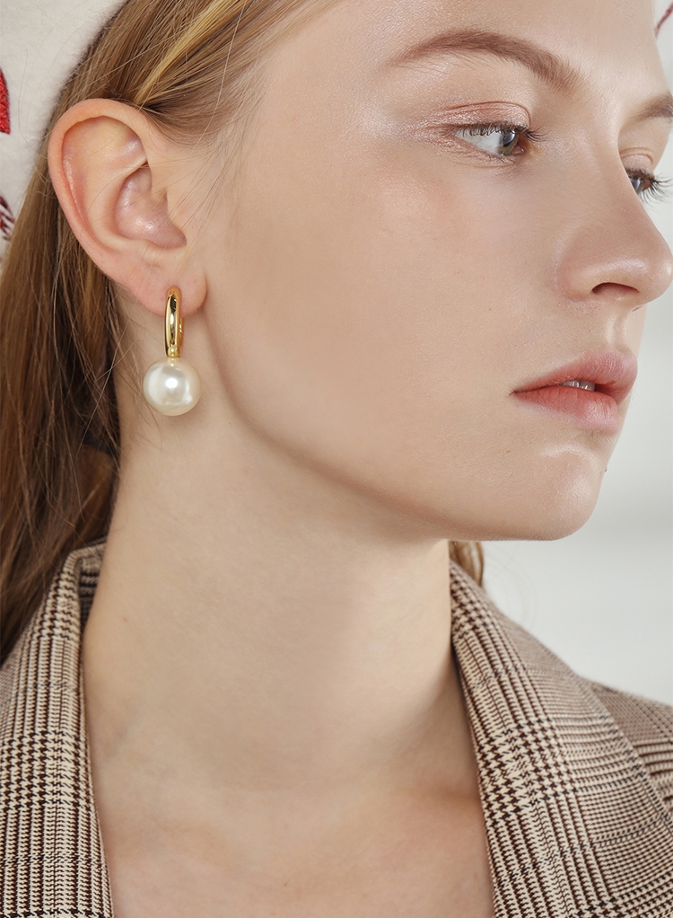 qimiao-法式高级感气质大珍珠圆耳环 耳钉 简约时髦精致通勤